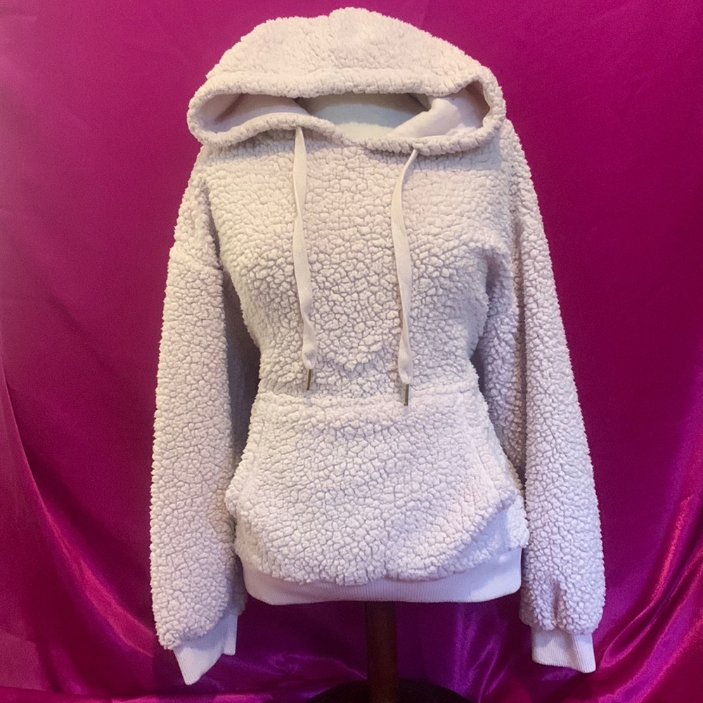 Weekend edition baby pink super fluffy sweater . Heavy! Big hood. Drawstring